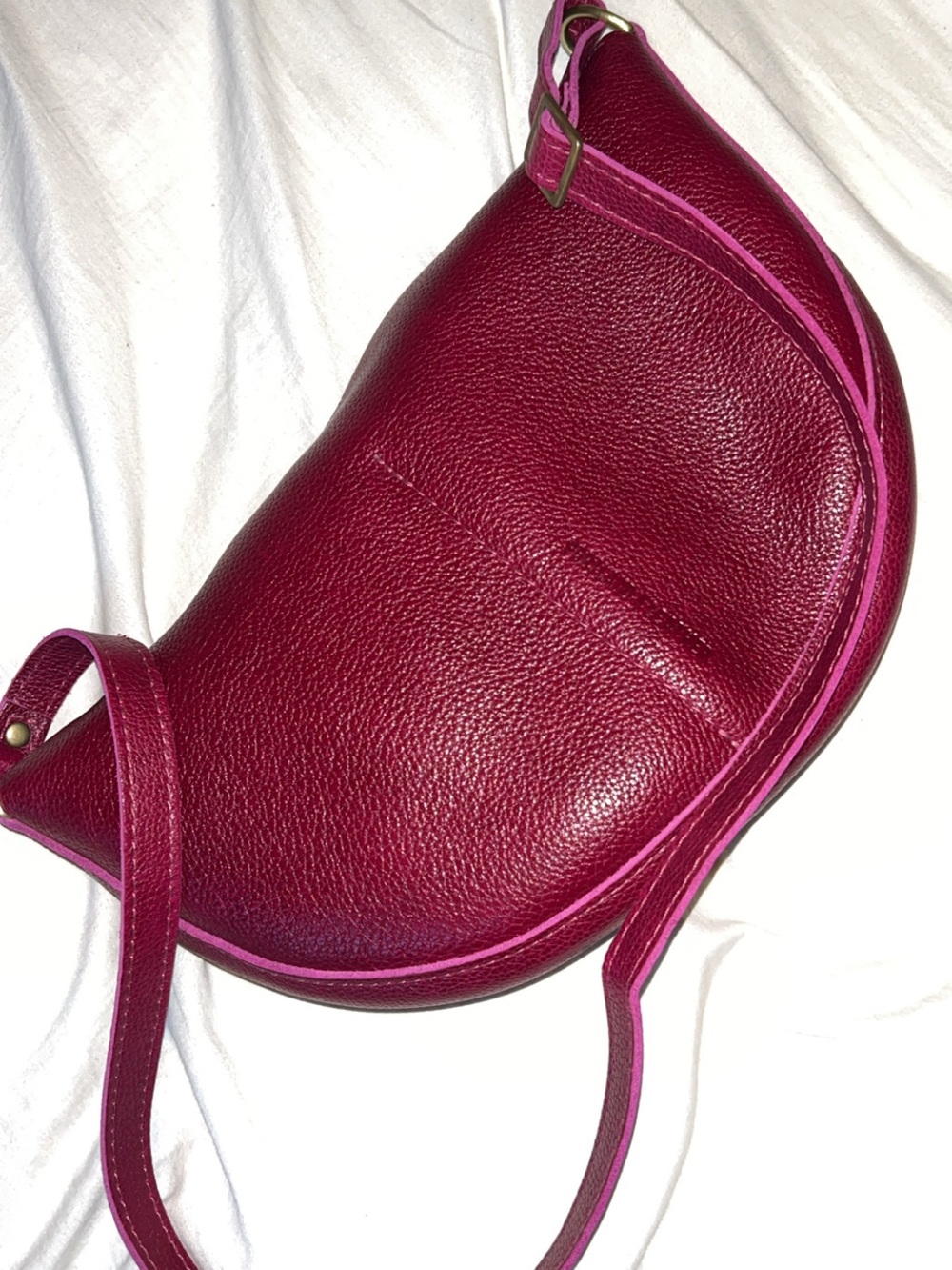 Portland Leather Large Koala Sling Bag in Orchid